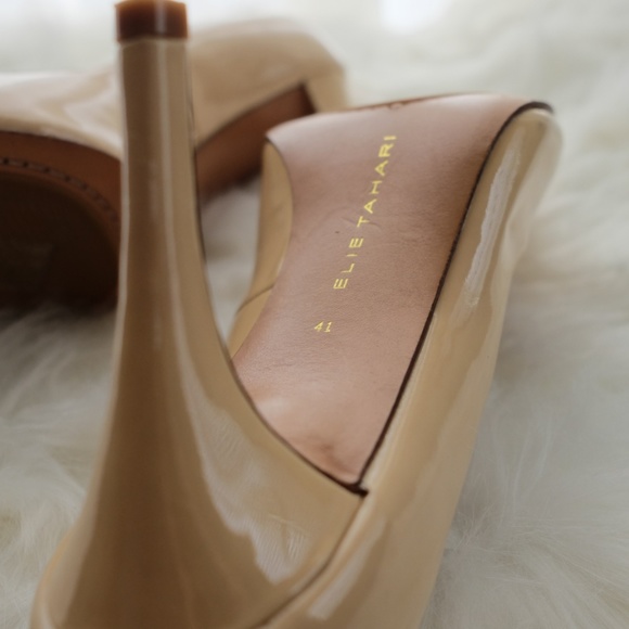 NEW Elie Tahari Nude Tan Cream Heels Pumps - Picture 6 of 6